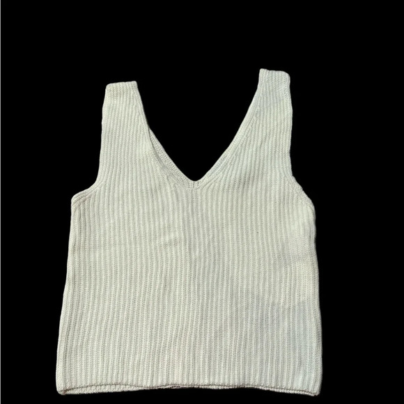 JUICY COUTURE Knitted V Neckline Sleveless Ivory Color Medium Top BNWT - Picture 1 of 6